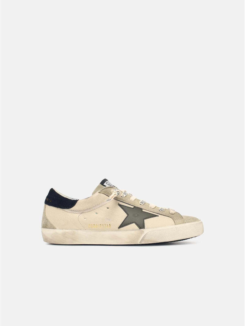 Golden Goose Superstar Sneaker (110)(PLEASE REQUEST YOUR SIZE BEFORE PURCHASING)